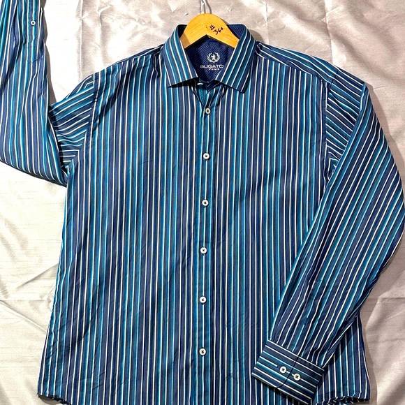 Bugatchi Other - Bugatchi Classic fit. Casual button down, size large.
